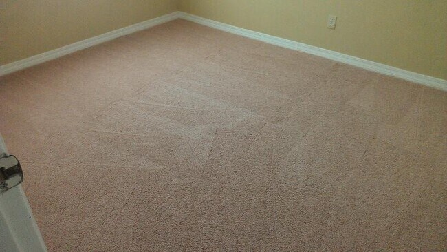 Building Photo - Great 2-Bedroom Unit in Fort Walton Beach-Near Bases!