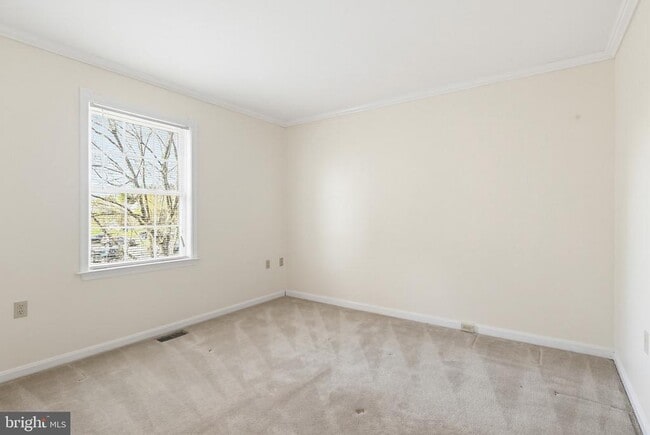 Building Photo - 206 N Towne Ct