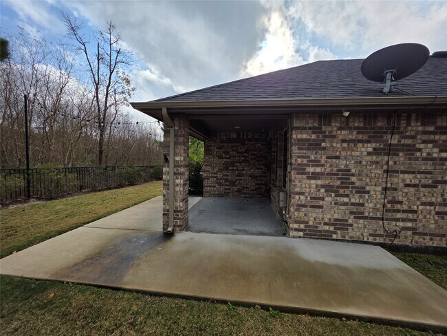 Building Photo - 9257 Inland Leather Ln