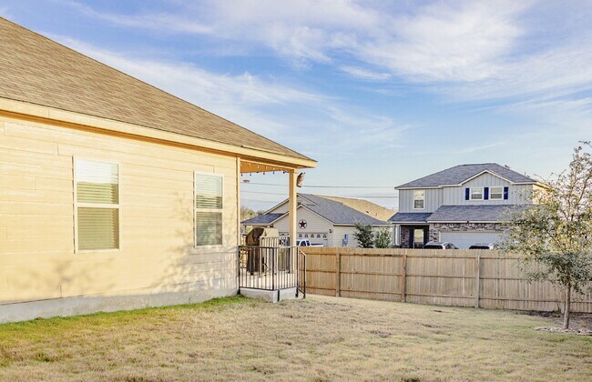Building Photo - 8331 Bending Willow