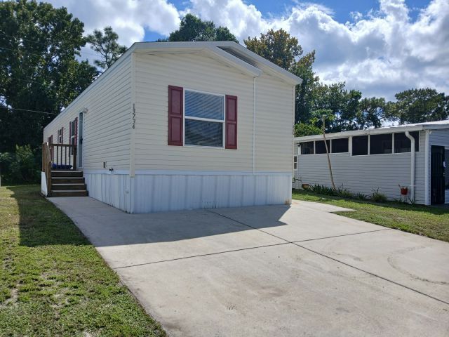 Primary Photo - 13734 Kent State Ave