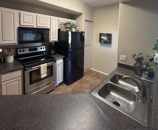 Building Photo - 13700 N Fountain Hills Blvd