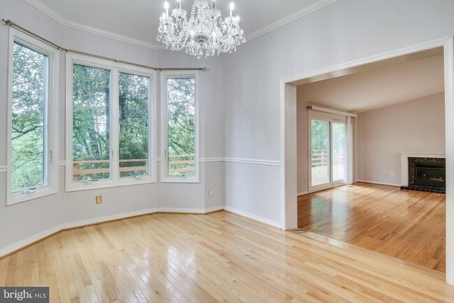 Building Photo - 6525 Byrnes Dr