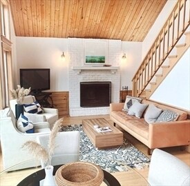 Building Photo - 24 Columbia Way