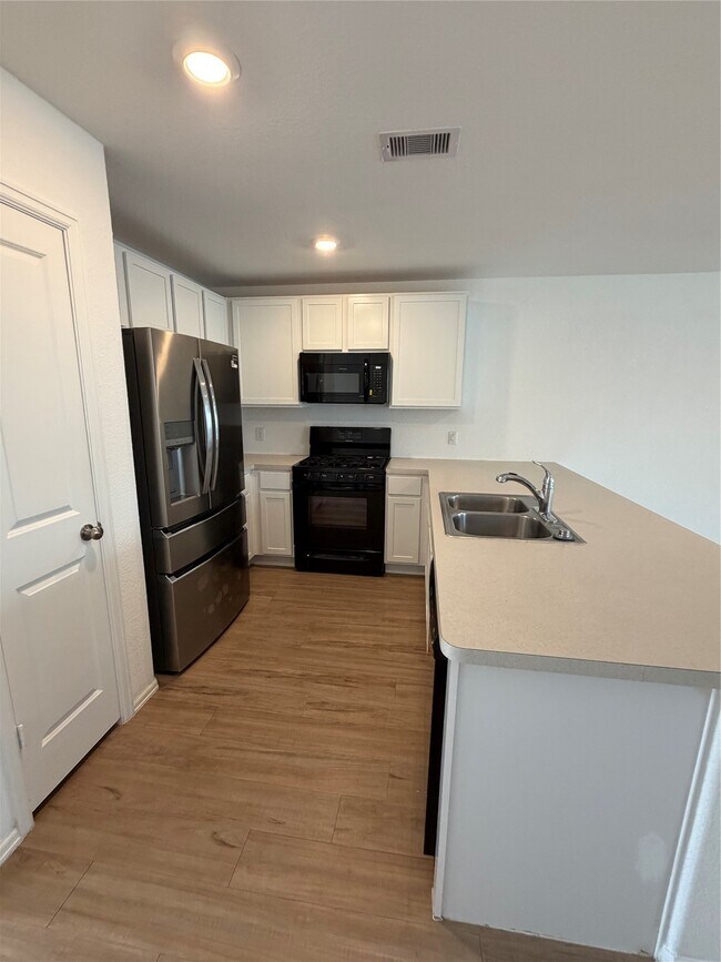 Building Photo - 27006 Winward Crk Trl