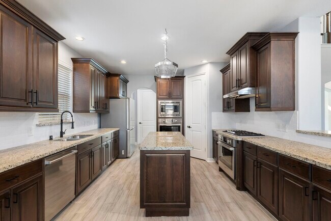 Building Photo - 5918 Copper Lily