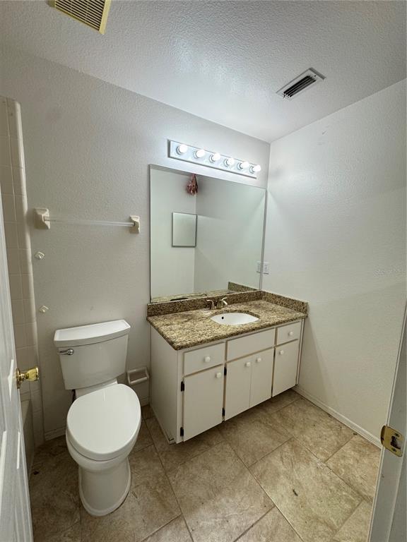 Building Photo - 3350 Lake Tiny Cir