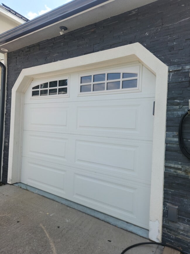 Building Photo - 963 Wheel Cir