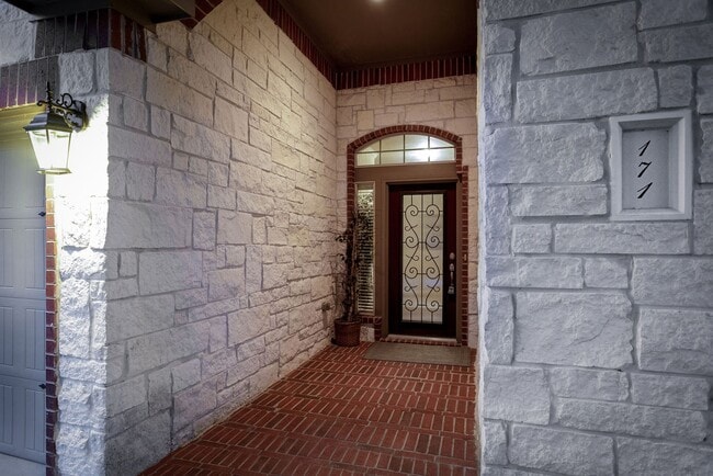 Building Photo - 171 Black Swan Pl