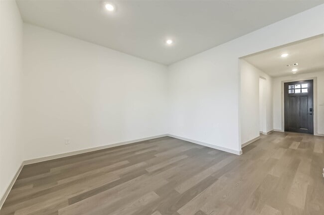 Building Photo - 3413 Daily Harvest Dr