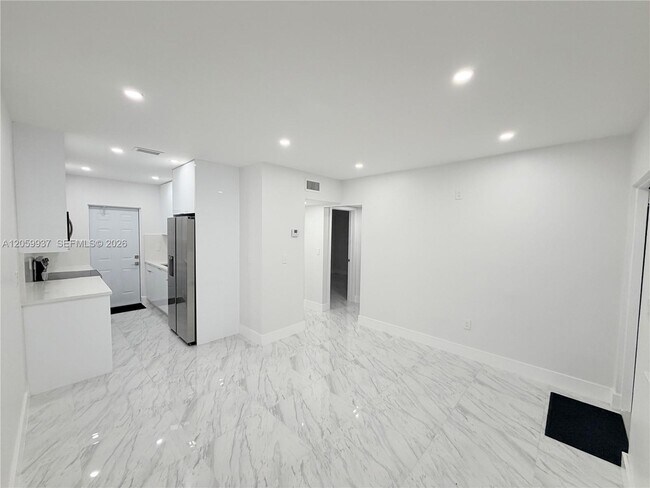 Building Photo - 3390 NW 50th St