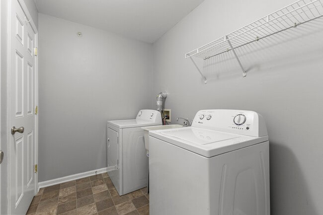 Building Photo - 13165 Turnberry