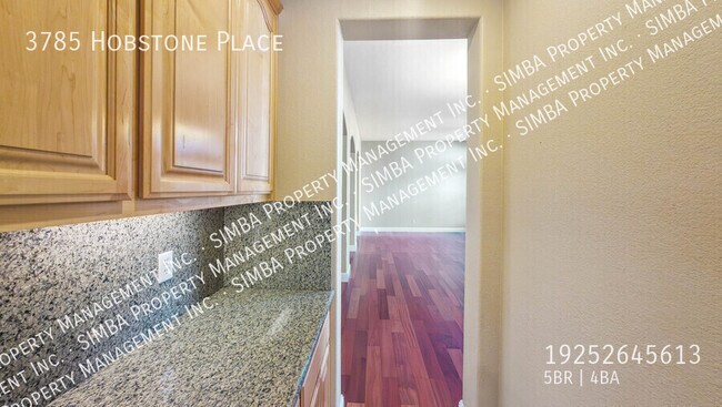 Building Photo - 3785 Hobstone Pl
