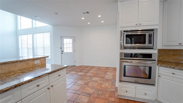 Building Photo - 17744 Knollmeadow Ln