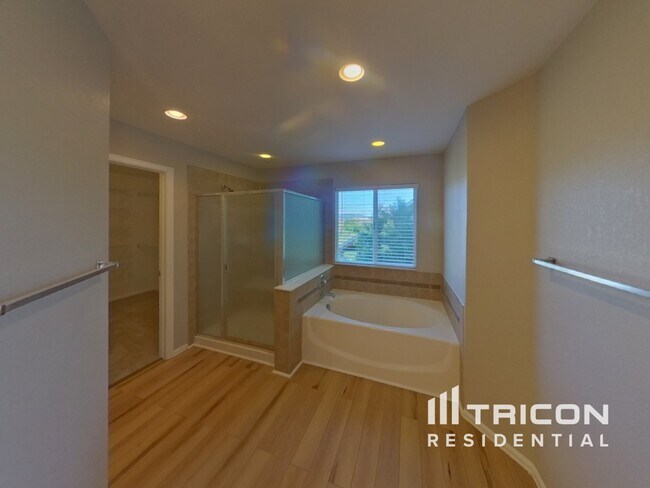 Building Photo - 850 Merrimac River Way