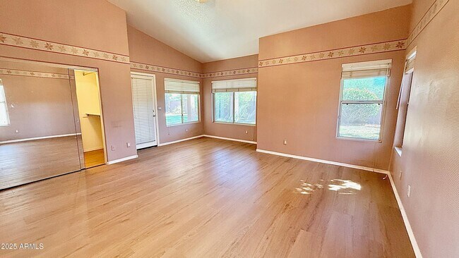 Building Photo - 6273 W Louise Dr