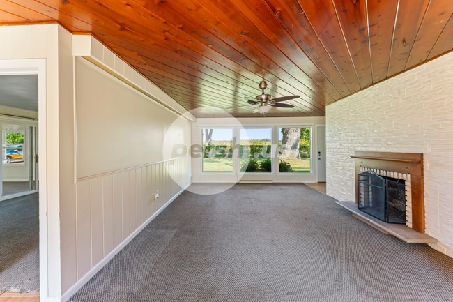 Building Photo - 4501 E Kuhn Rd