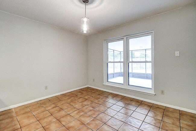 Building Photo - 3121 Seafoam Dr