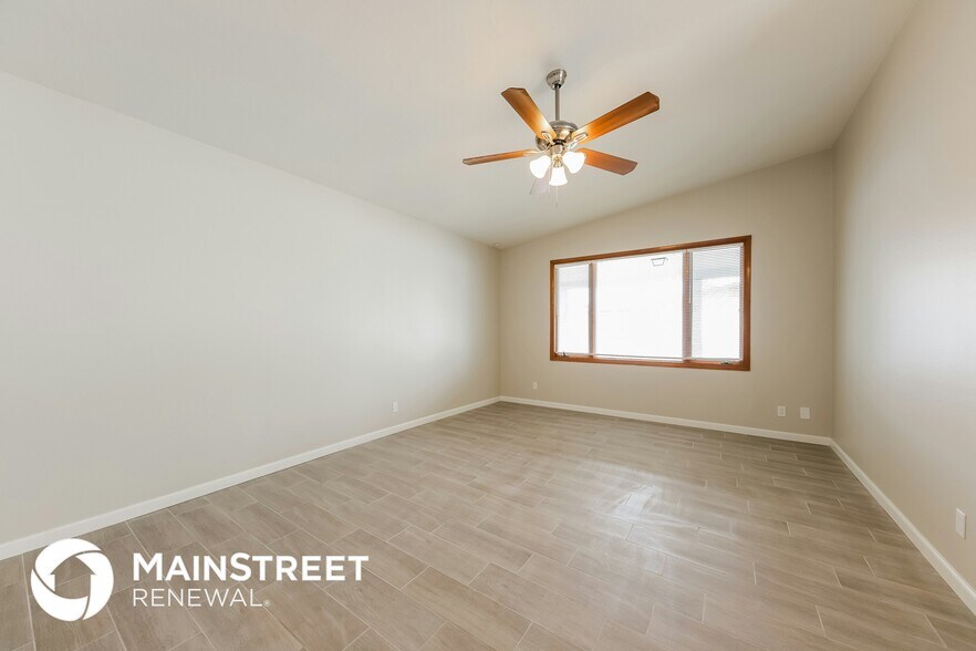 Building Photo - 3108 W McLellan Blvd