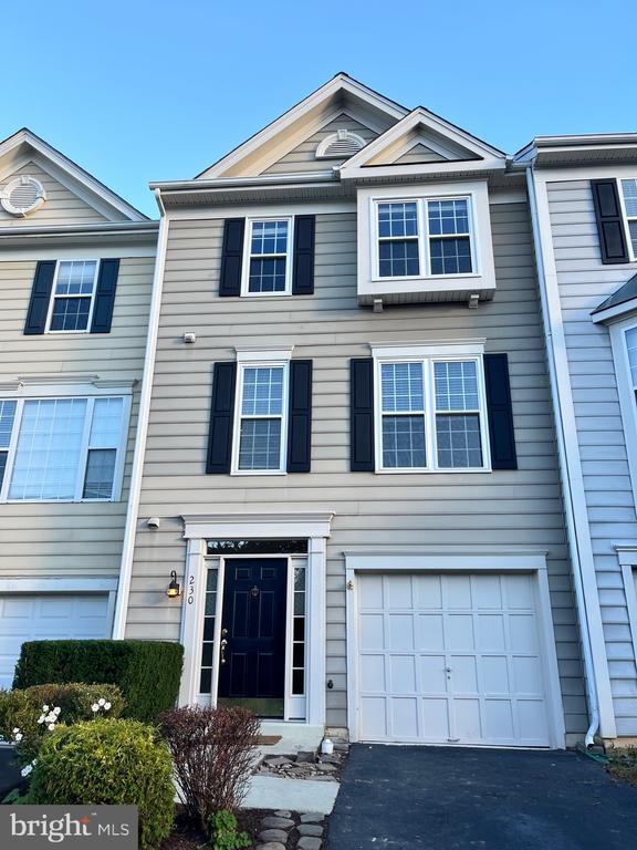 Building Photo - 230 Connery Terrace SW