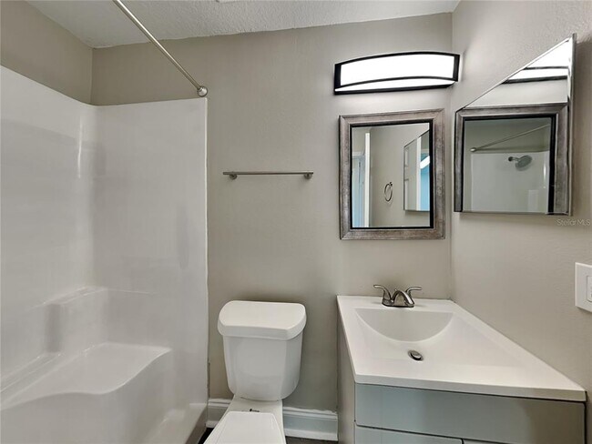 Building Photo - 7323 R J Cove Ct