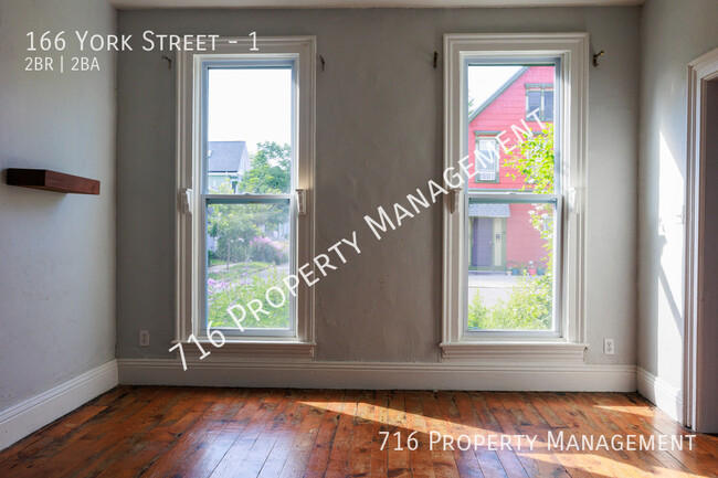 Building Photo - Adorable 2 Bedroom Plus Office for Rent!