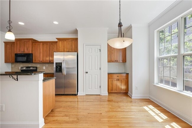 Building Photo - 255 Vannoy Park Lane Dr SE