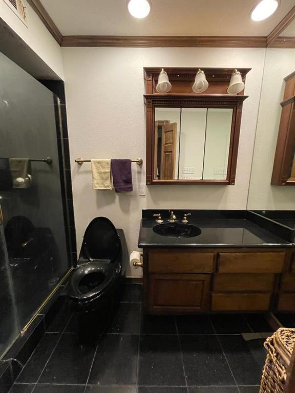 Building Photo - 452 N Post Oak Ln