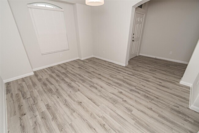 Building Photo - 21615 Tea Tree Olive Pl