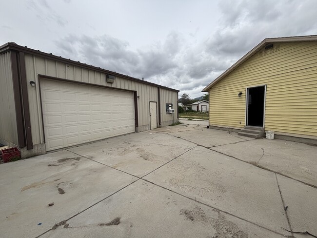 Building Photo - 4042 Powder View Cir