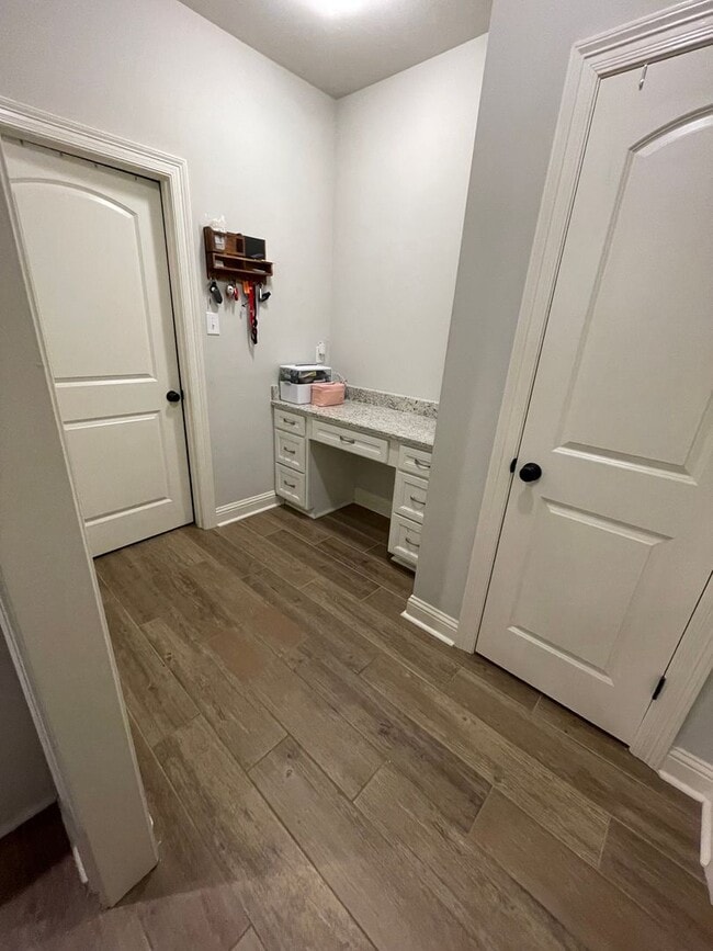 Building Photo - Gorgeous 3 Bedroom Home in Lucien Fields - Only 5 Years Old!