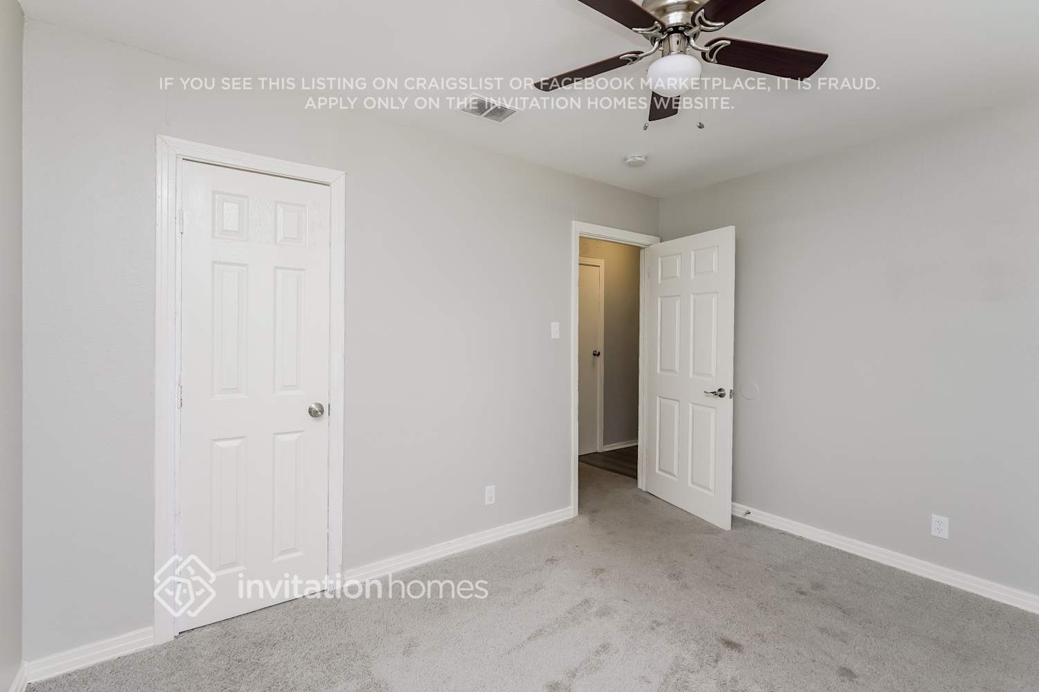 Building Photo - 5101 Royal Dr