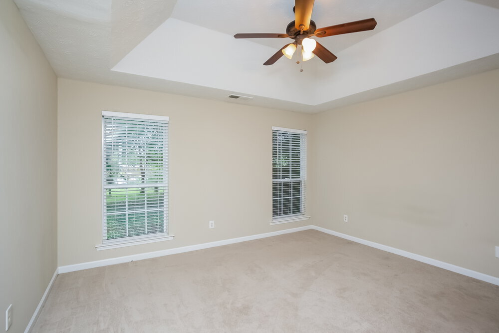 Building Photo - 384 Jasmine Dr