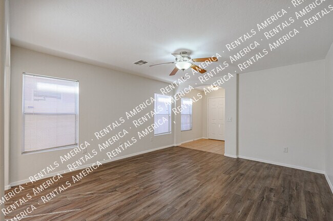 Building Photo - 13421 W Keim Dr