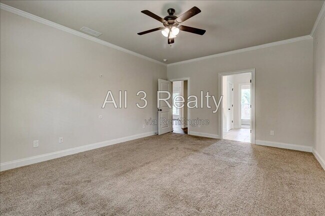 Building Photo - 225 Barnett Ln Ln