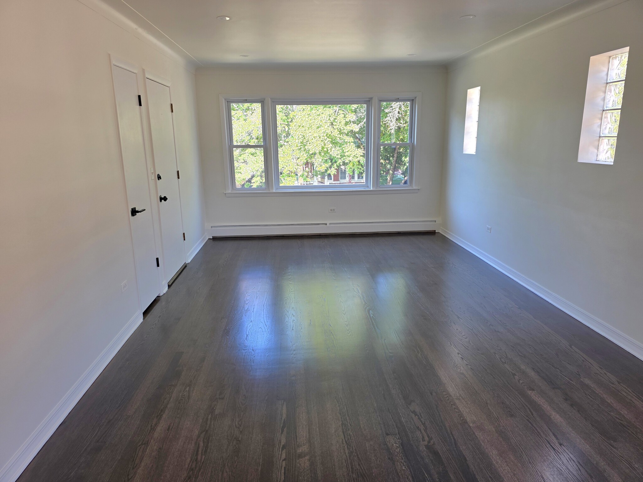 Building Photo - 5063 N Menard Ave