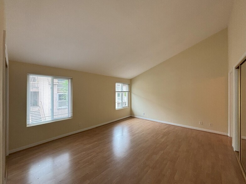 Building Photo - 2812 Camino Capistrano