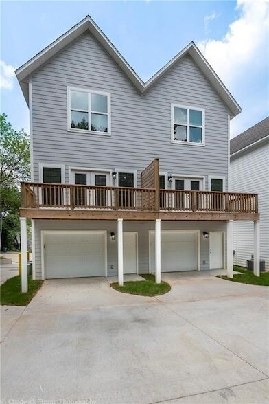 Building Photo - 1508 N Gregg Ave
