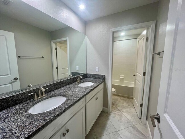 Building Photo - 25149 Lambrusco Loop