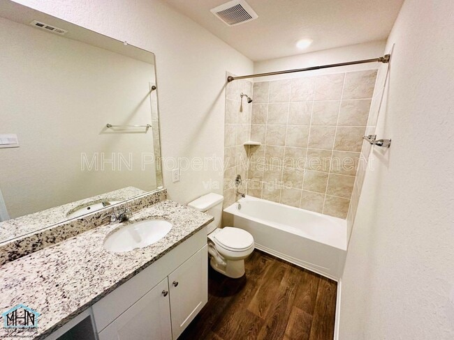 Building Photo - 14402 Navidad Pike