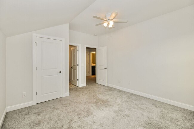 Building Photo - Beautiful 4 bedroom home in Wilmington