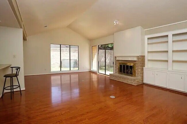 Building Photo - 12715 Ashford Pine Dr