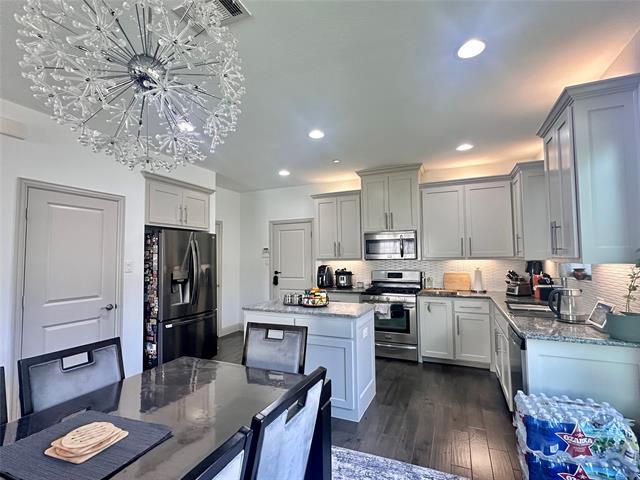 Building Photo - 3700 Lantern Ln