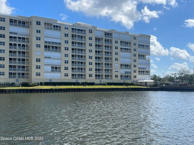 Building Photo - 134 Starboard Ln