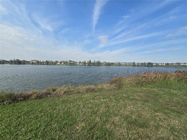 Building Photo - 2274 Geneva Dr