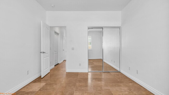 Building Photo - 2574 Windmill Way