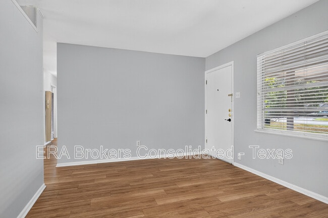 Building Photo - 213 Aviation Ave