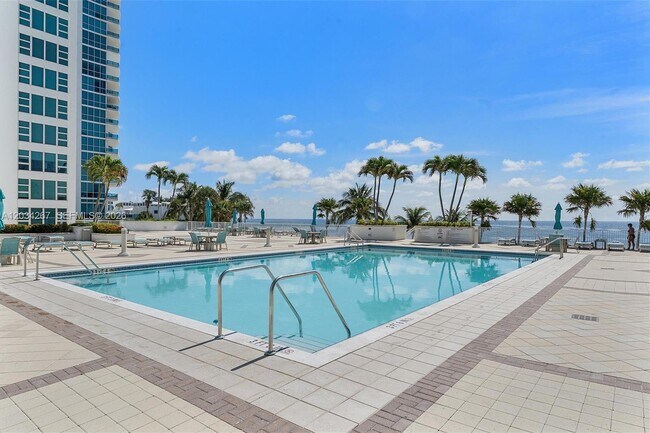 Building Photo - 1620 S Ocean Blvd