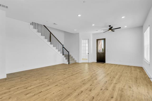 Building Photo - 1228 Arkansas Spgs St