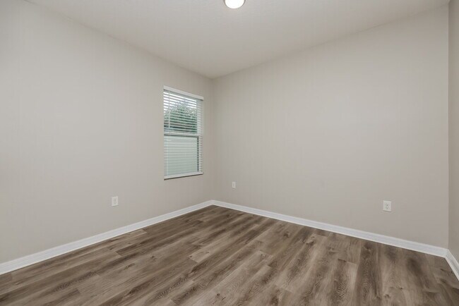 Building Photo - 10529 Whispering Hammock Dr